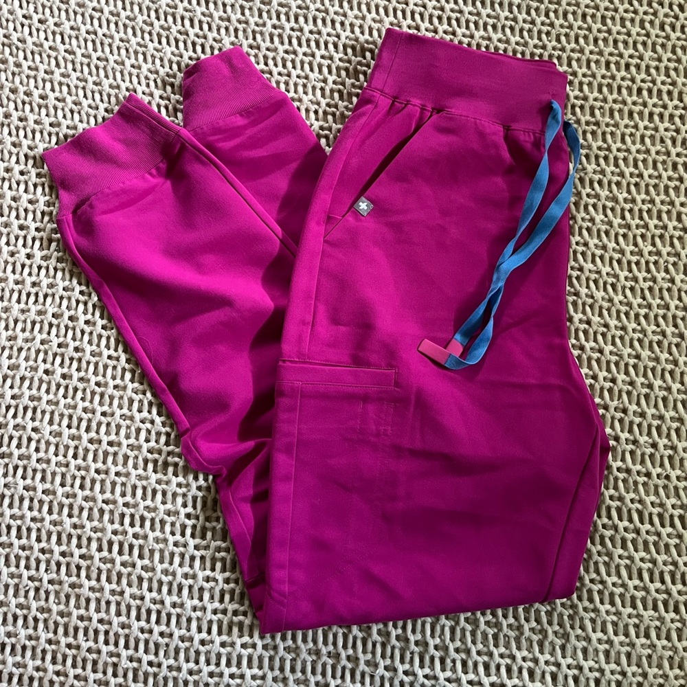 Size XS Figs jogger scrub pants